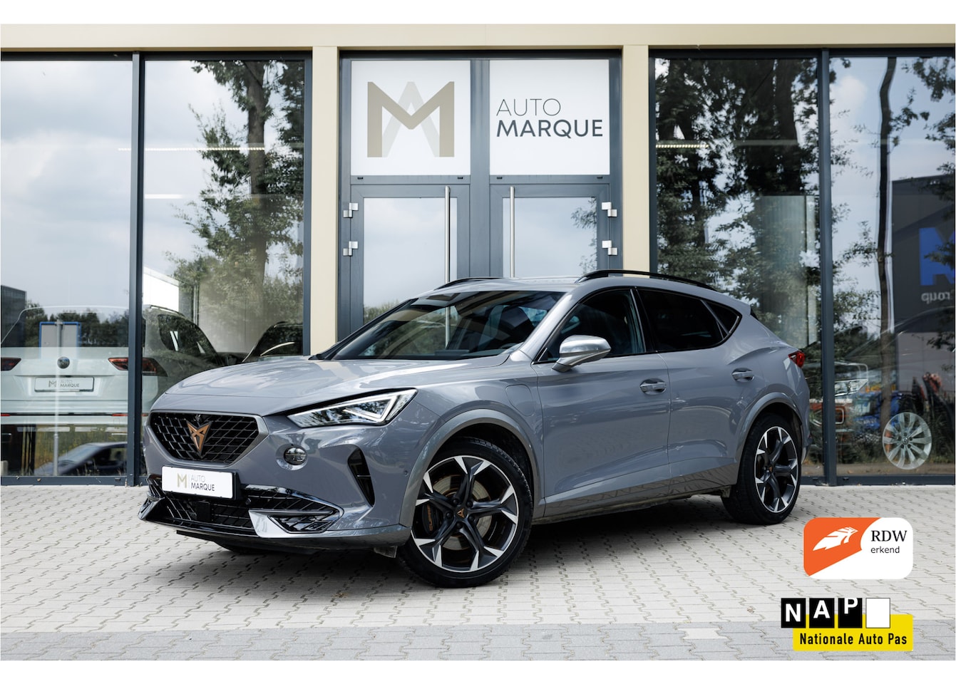 CUPRA Formentor - 1.4 e-Hybrid VZ 245PK | Performance | 19" LM Velgen | 360 Graden Camera | Apple CarPlay | - AutoWereld.nl