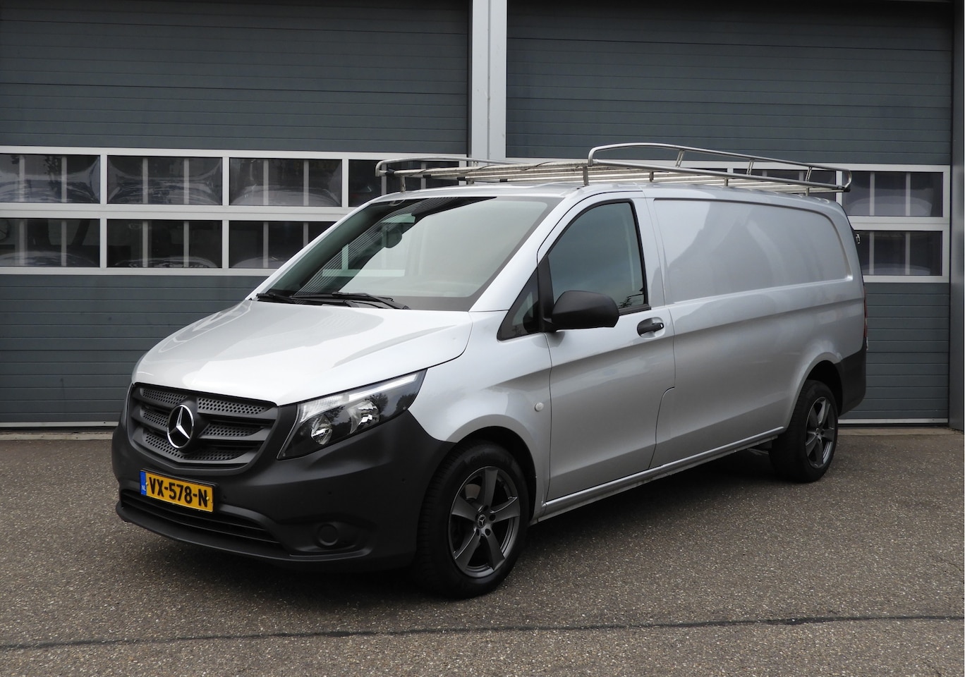 Mercedes-Benz Vito - 111 CDI Extra Lang | IMPERIAAL | TREKHAAK | CAMERA | NAVI | CRUISE - AutoWereld.nl