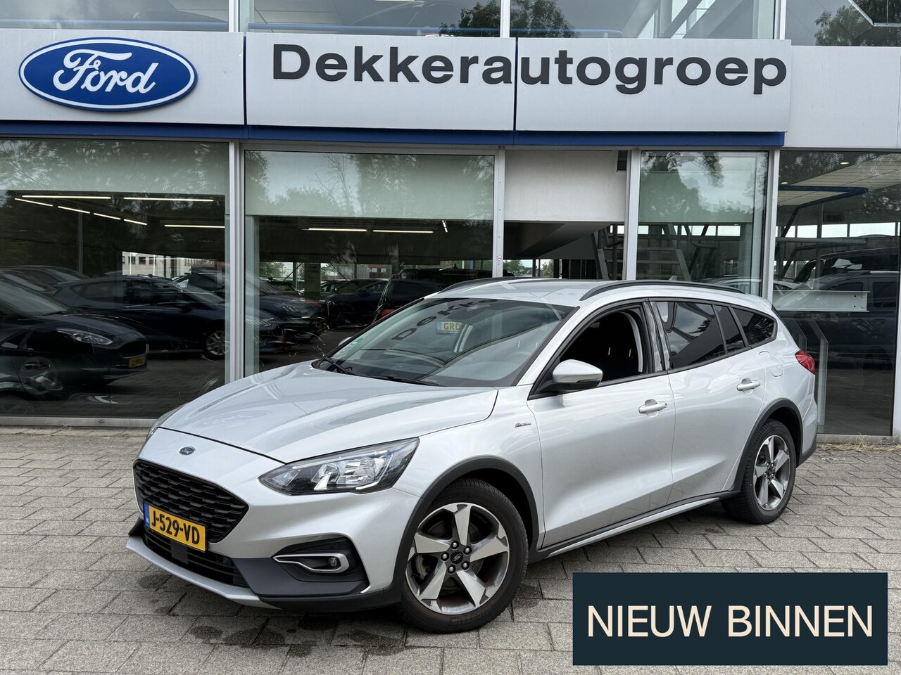 Ford Focus Wagon - 1.0 EcoBoost Active Automaat - AutoWereld.nl