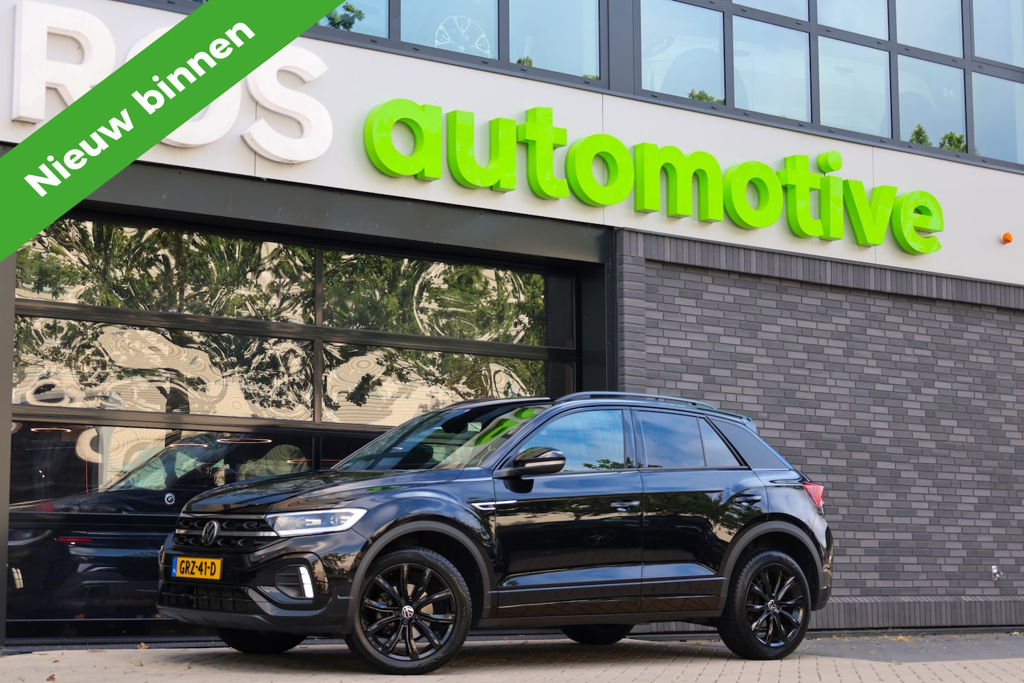 Volkswagen T-Roc - 1.5 TSI R-Line Business | KEYLESS | CAMERA | IQ LIGHT | STOEL&STUURVERW | DIGITAL | ELEK K - AutoWereld.nl