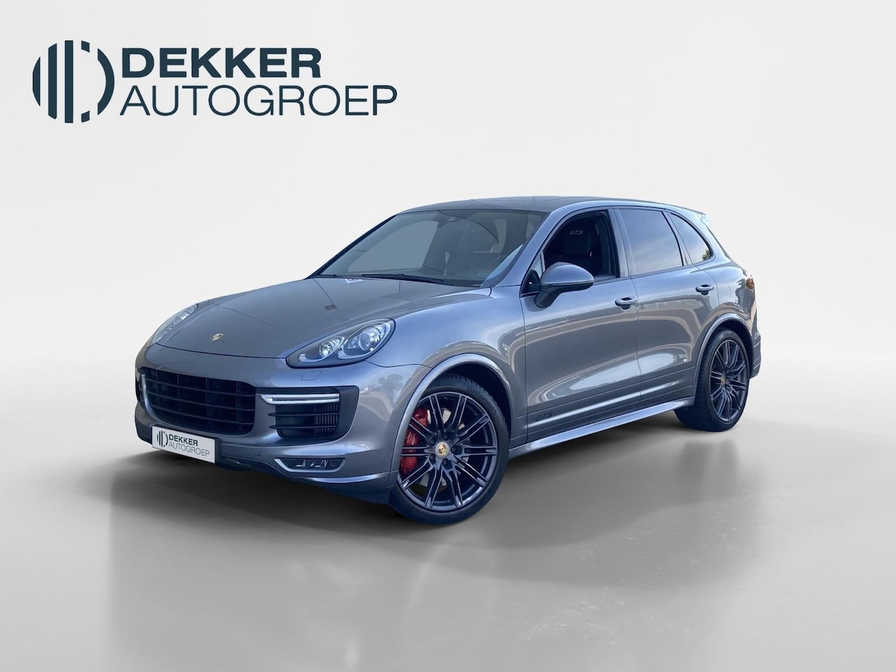 Porsche Cayenne - 3.6 GTS 441 pk automaat Panoramadak - Alcantara Leder - Navigatie - Bose Audio - 21inch LM - AutoWereld.nl