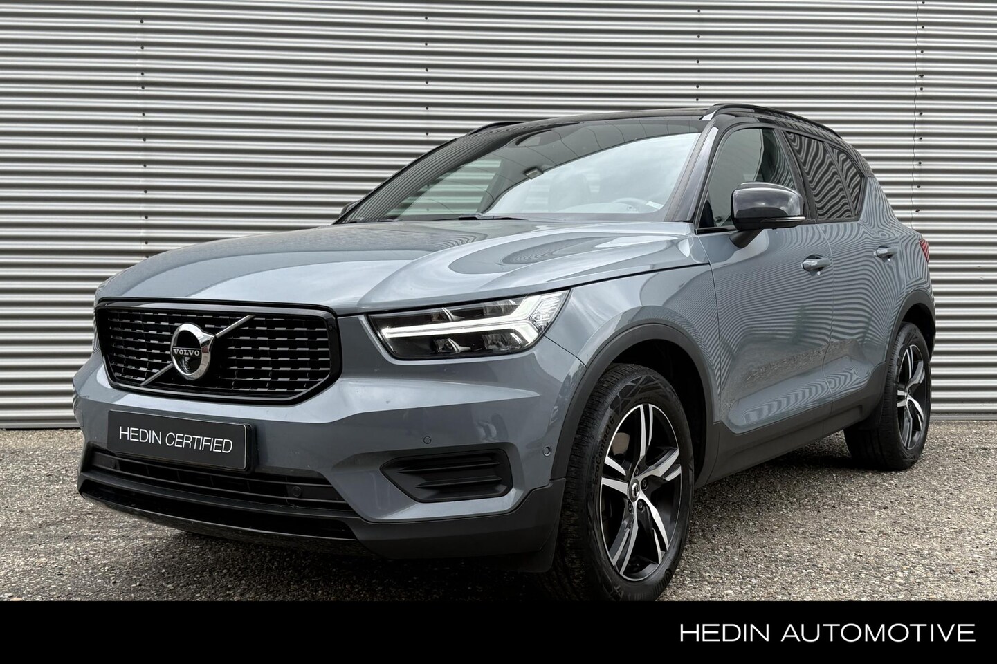Volvo XC40 - T4 R-Design | Adaptive Cruise | BLIS | Pano. dak | 360 Camera | Keyless | Donker Glas | St - AutoWereld.nl