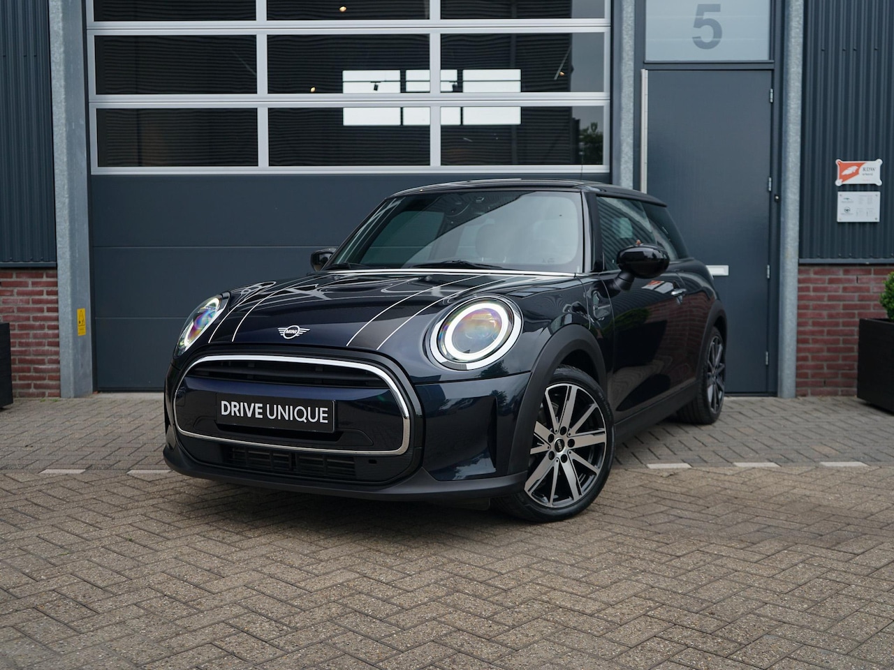 MINI Cooper - 1.5 Classic - AutoWereld.nl