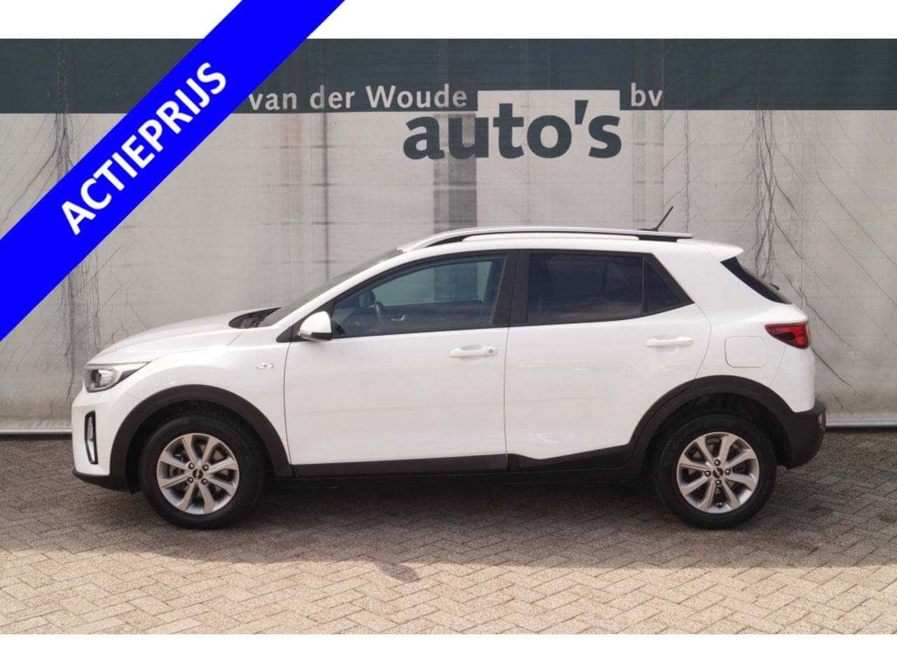 Kia Stonic - 1.0 T-GDi MHEV DynamicLine -AIRCO-CARPLAY-CAM- - AutoWereld.nl