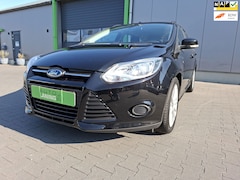 Ford Focus Wagon - 1.0 EcoBoost Trend in zeer nette staat Goed onderhouden Airco Cruise Stationwagon Nieuwe A