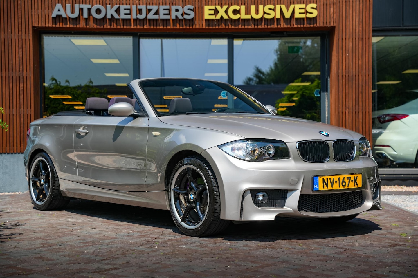 BMW 1-serie Cabrio - 118i Radio/CD Electrische ramen 18"L.M. Airbag Centrale deurvergrendeling - AutoWereld.nl