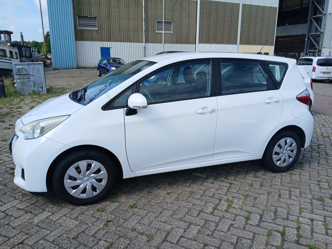 Toyota Verso S - 1.3 VVT-i Comfort 1.3 VVT-i Comfort - AutoWereld.nl