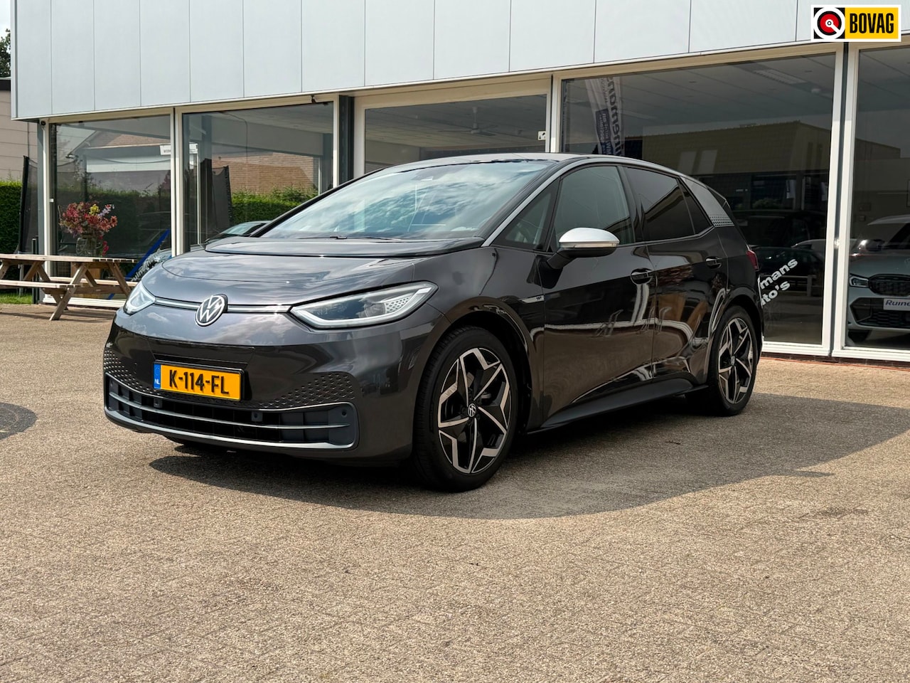 Volkswagen ID.3 - First Plus 58 kWh / TREKHAAK / IQ LIGHT / NL AUTO / SOH 92% - AutoWereld.nl