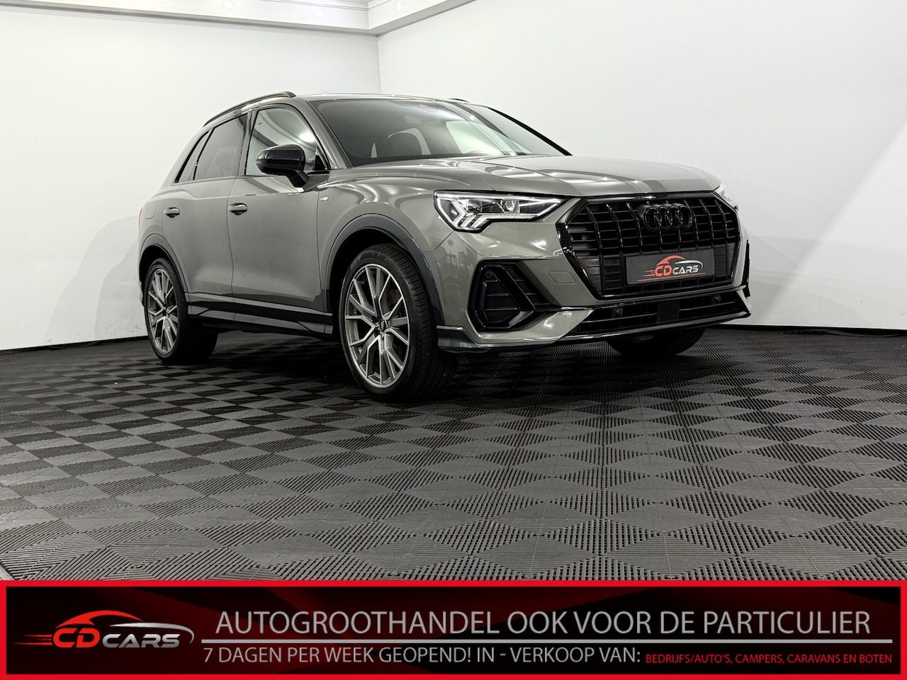 Audi Q3 - 35 TFSI edition one 3x S-Line Camera, Navi, Virtual desk, Stoelverwarming, Cruise control - AutoWereld.nl