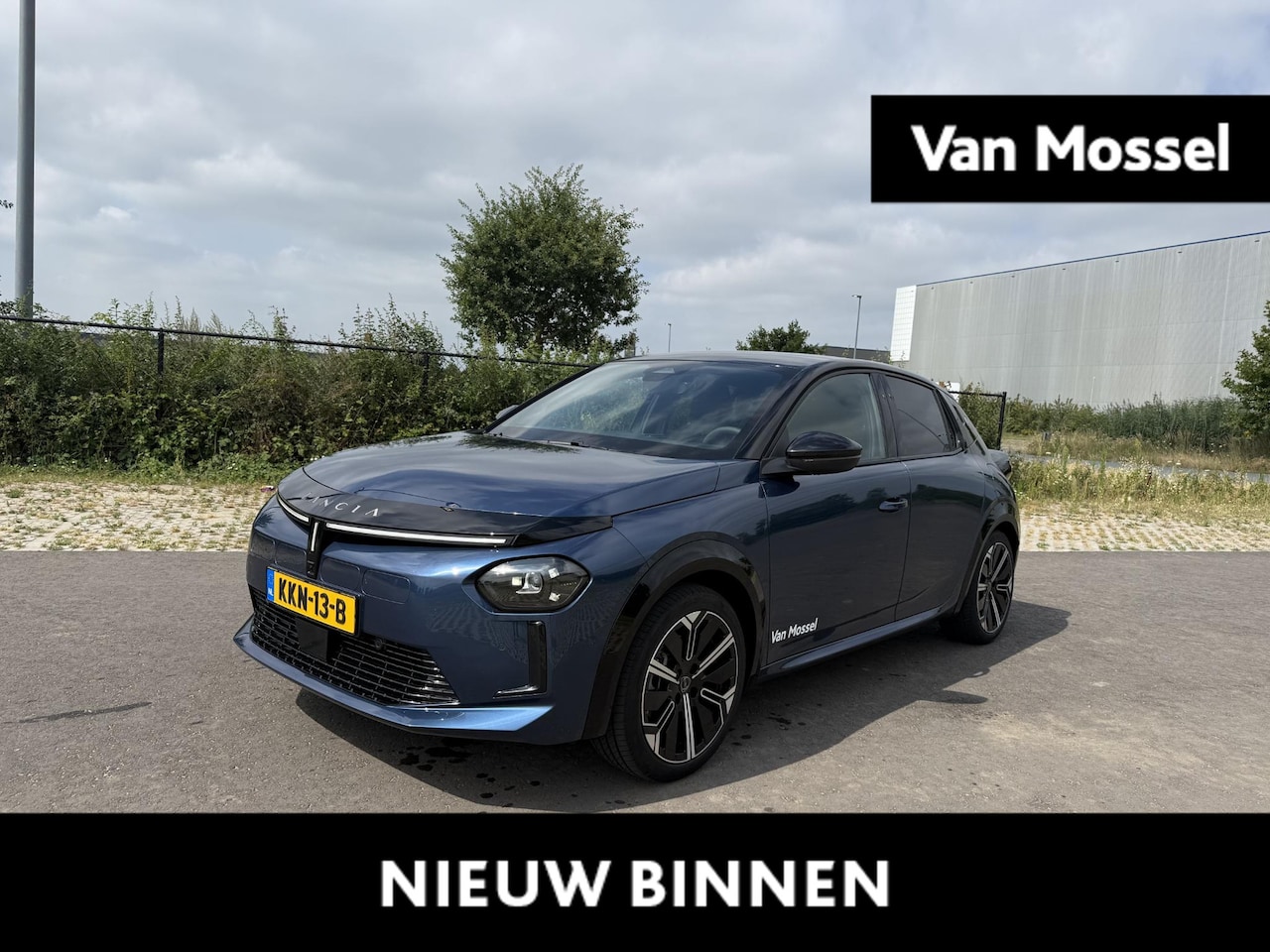 Lancia Y(psilon) - Ypsilon 54 kWh | Demo | Voor + Achter Parkeercamera | Adaptive Cruisecontrol | S.A.L.A. Pr - AutoWereld.nl