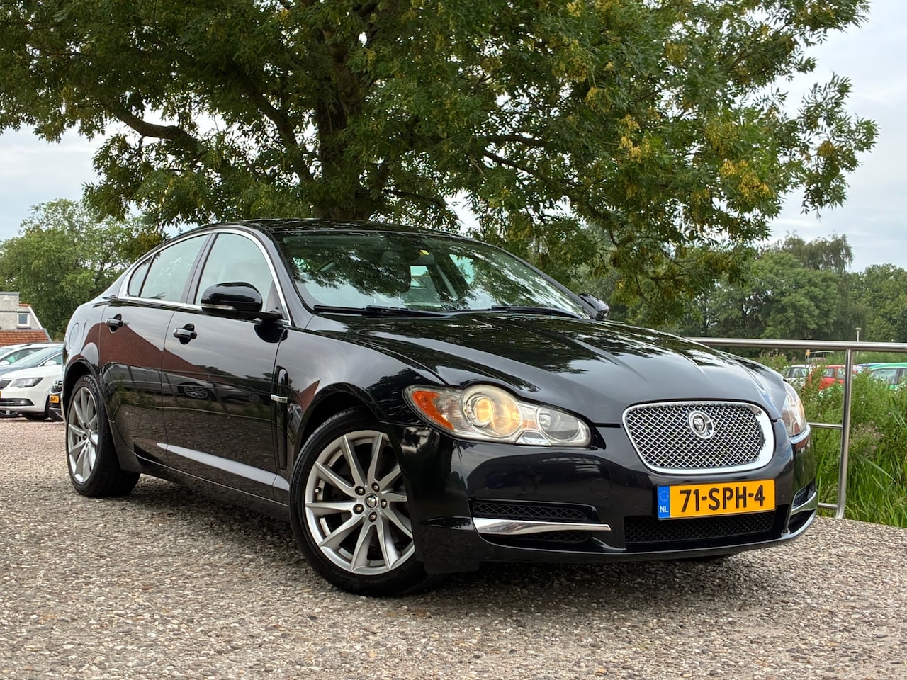 Jaguar XF - 3.0D V6 Luxury | Leder + Camera + Navi Nu € 2.450,- EX BPM!!! - AutoWereld.nl