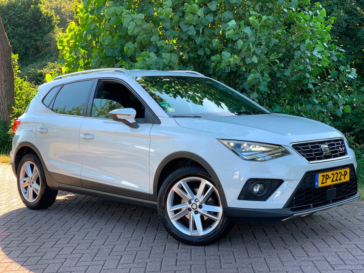 SEAT Arona - 1.6 TDI FR Business Intense CAM CARPLAY LUXE ! - AutoWereld.nl