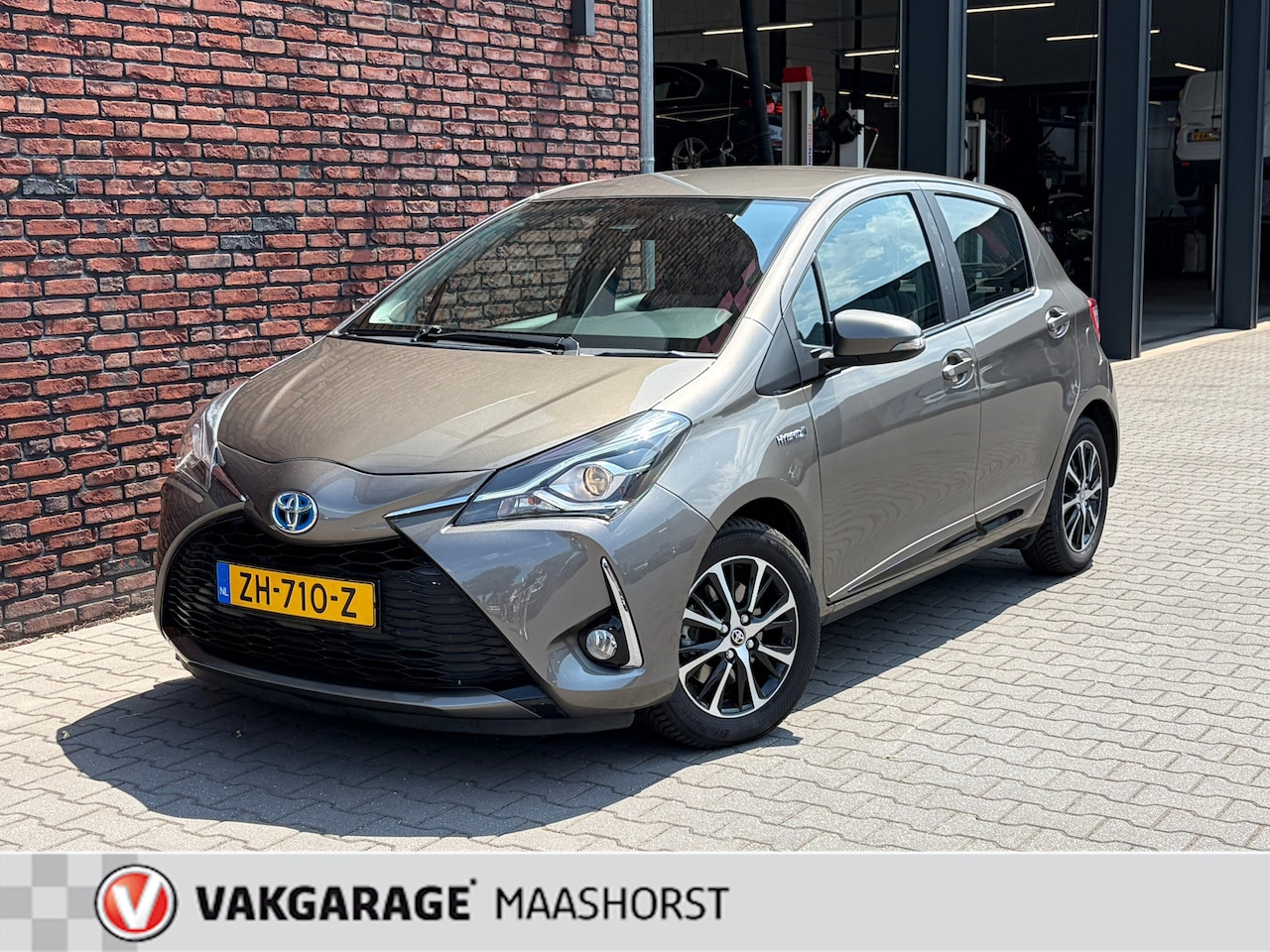 Toyota Yaris - 1.5 Hybrid Executive AchteruitrijCam./PDC/Clima/Airco/Cruise/Navi/Bluetooth - AutoWereld.nl