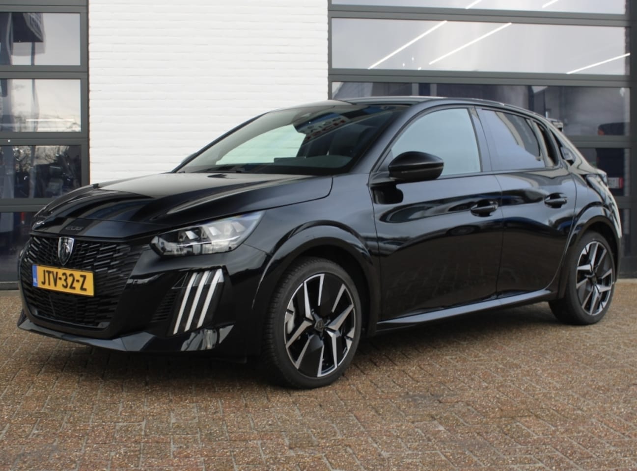 Peugeot 208 - 1.2 Hybrid 136 e-DCS6 GT - AutoWereld.nl
