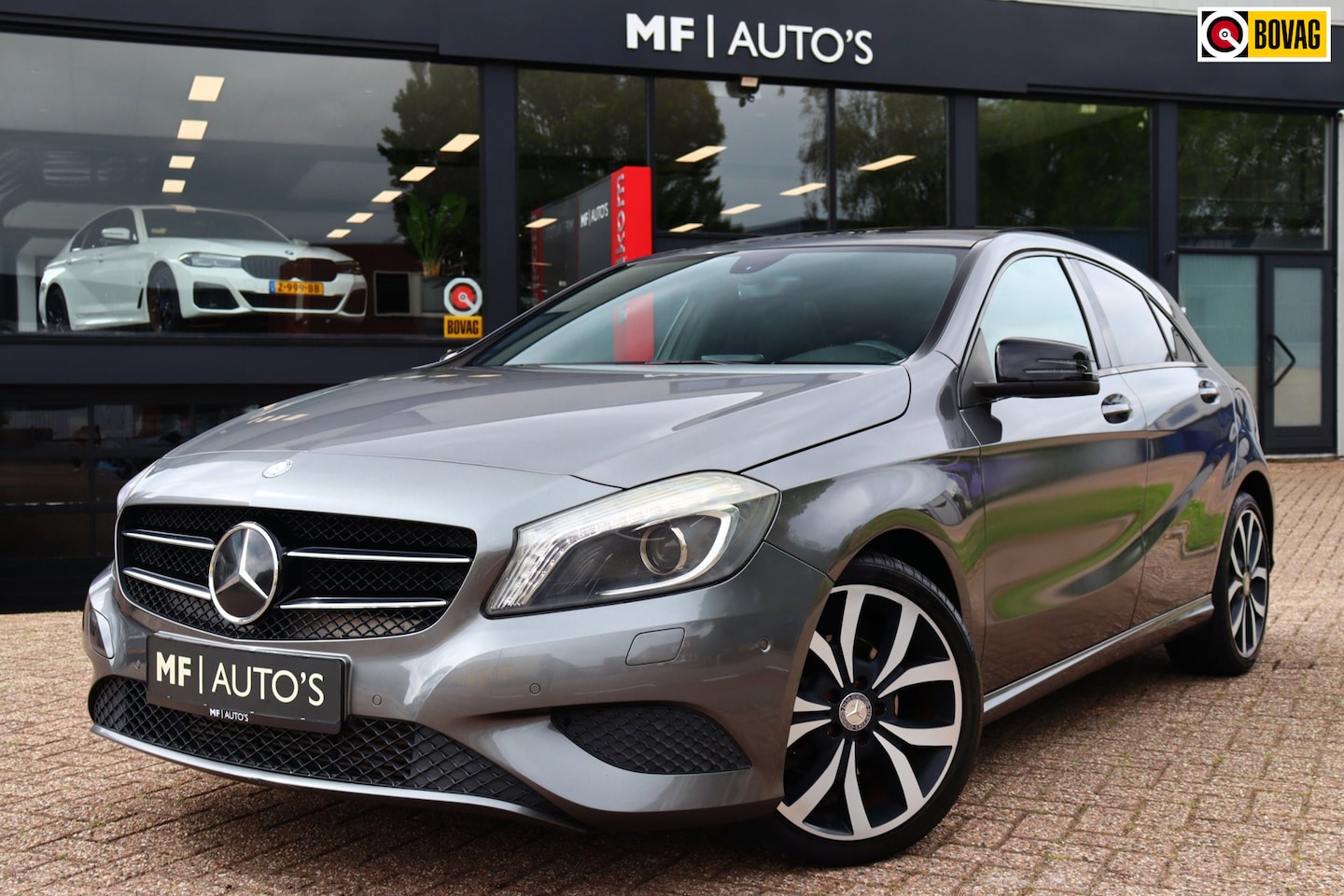 Mercedes-Benz A-klasse - 180 Ambition Urban|Pano|Led|Camera|Stoelvw|Night Package - AutoWereld.nl
