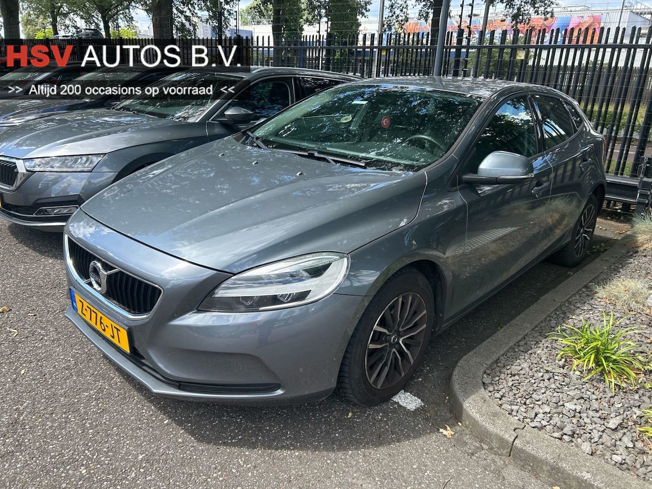Volvo V40 - 1.5 T2 Momentum navi LM automaat - AutoWereld.nl