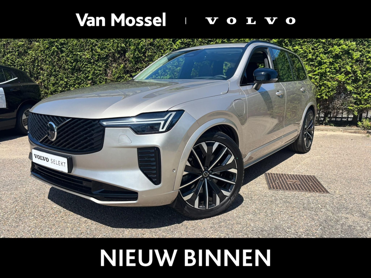 Volvo XC90 - T8 Plug-in hybrid AWD Ultra Dark Trekhaak - AutoWereld.nl