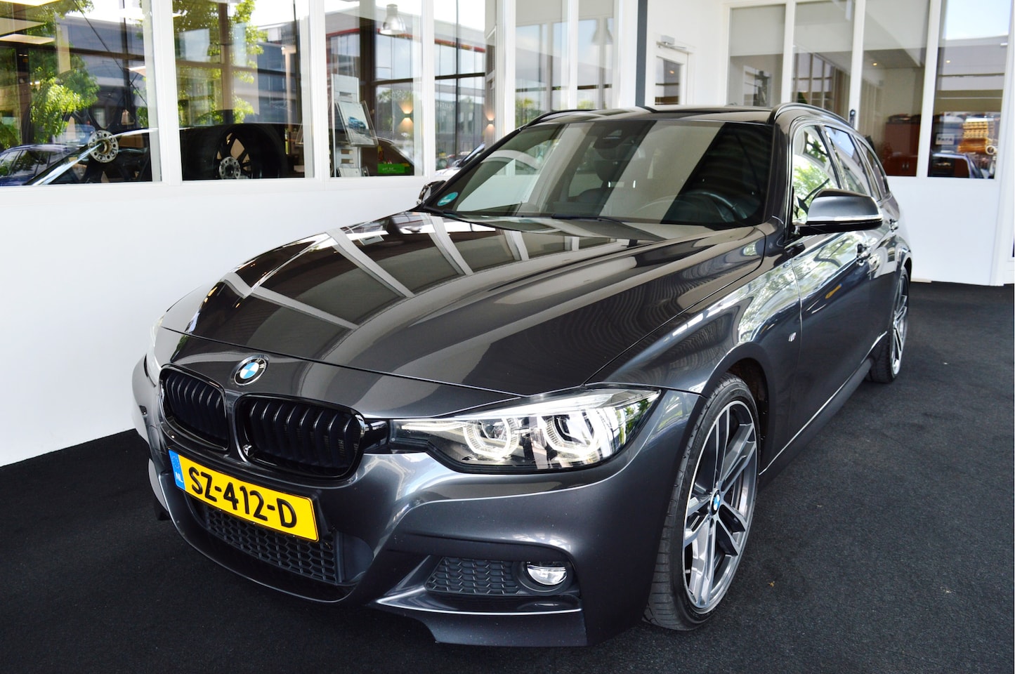 BMW 3-serie Touring - 320i M-Sportedition | F31 LCI - AutoWereld.nl