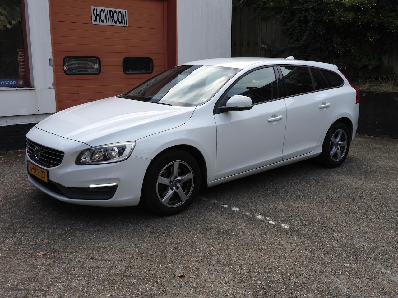 Volvo V60 - 2.0 D3 2.0 D3 - AutoWereld.nl