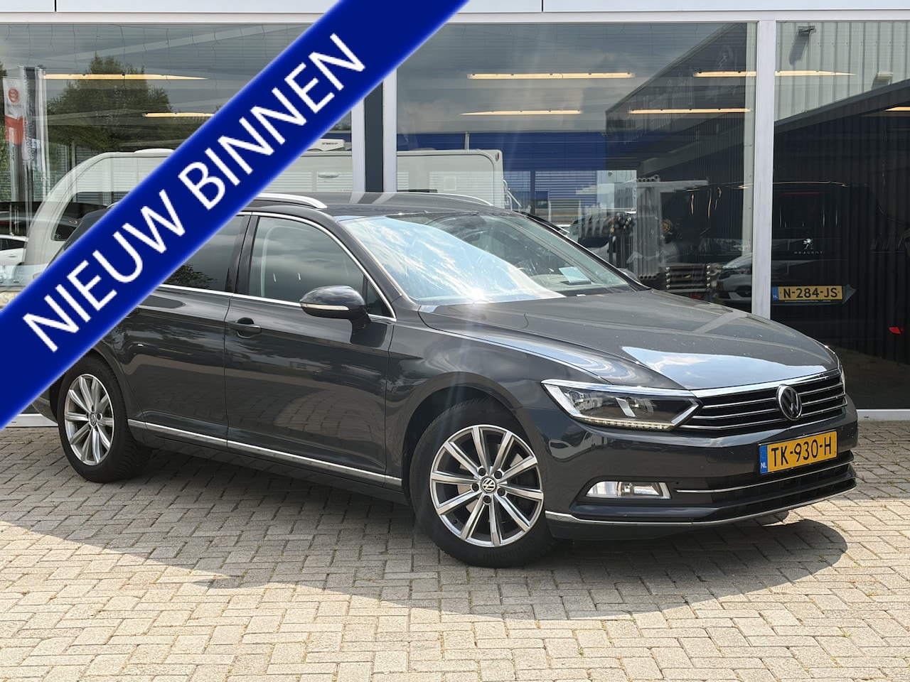 Volkswagen Passat Variant - 1.4 TSI ACT Highline Automaat / Carplay / ACC / HUD / Virtual Display / Stoelverwarming - AutoWereld.nl
