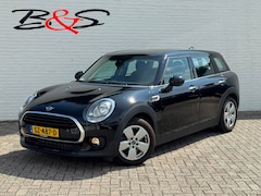 MINI Clubman - 1.5 Cooper Sportstoelen half leder Navigatie Cruise Clima Trekhaak