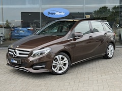 Mercedes-Benz B-klasse - 180 Ambition | LED | Key-less | Camera | PDC | NAVI | Trekhaak | Interesse, Proefrit? Bel