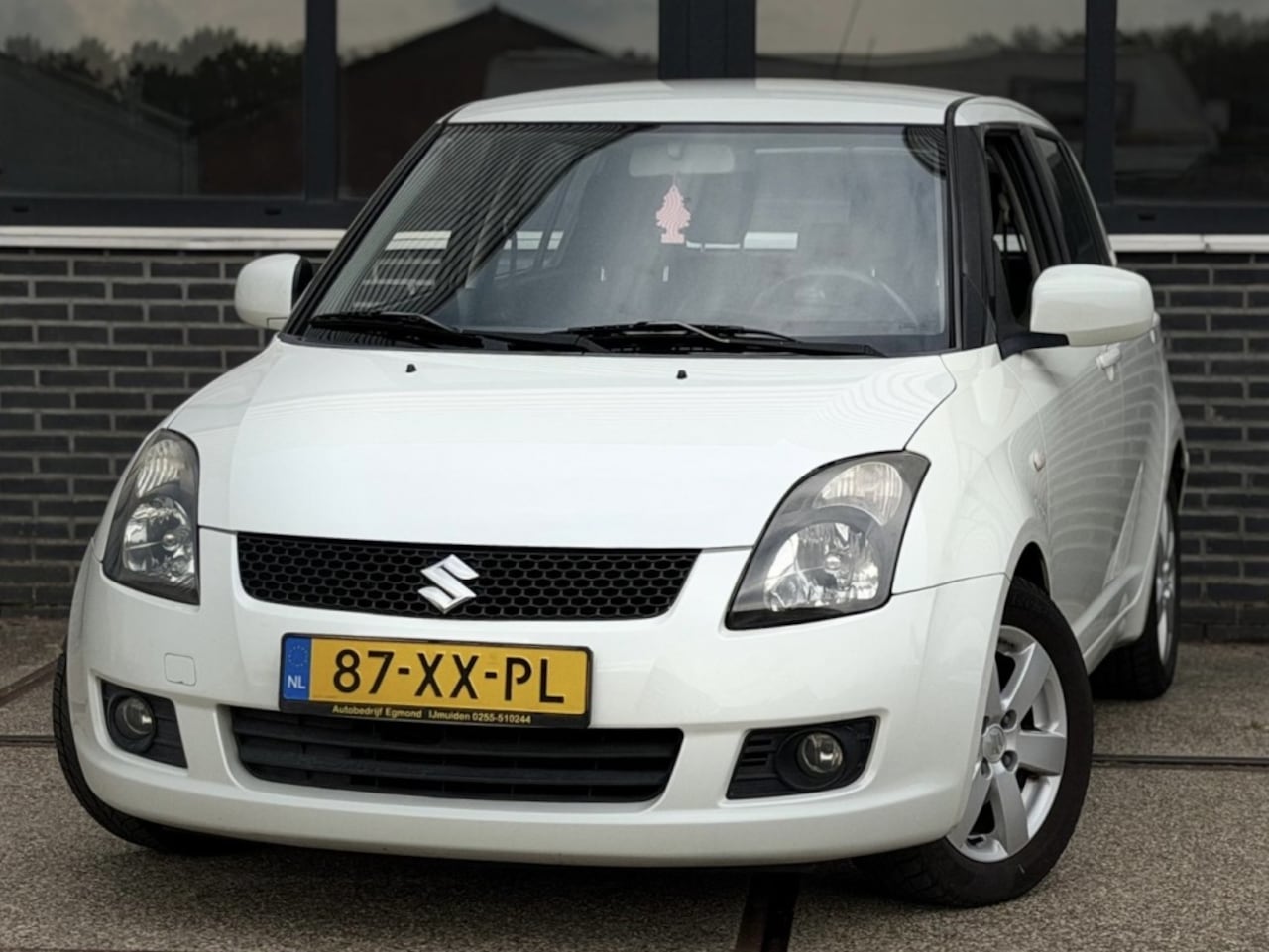 Suzuki Swift - 1.3 Shogun |Airco |CarPlay |Nieuwe APK |NAP - AutoWereld.nl