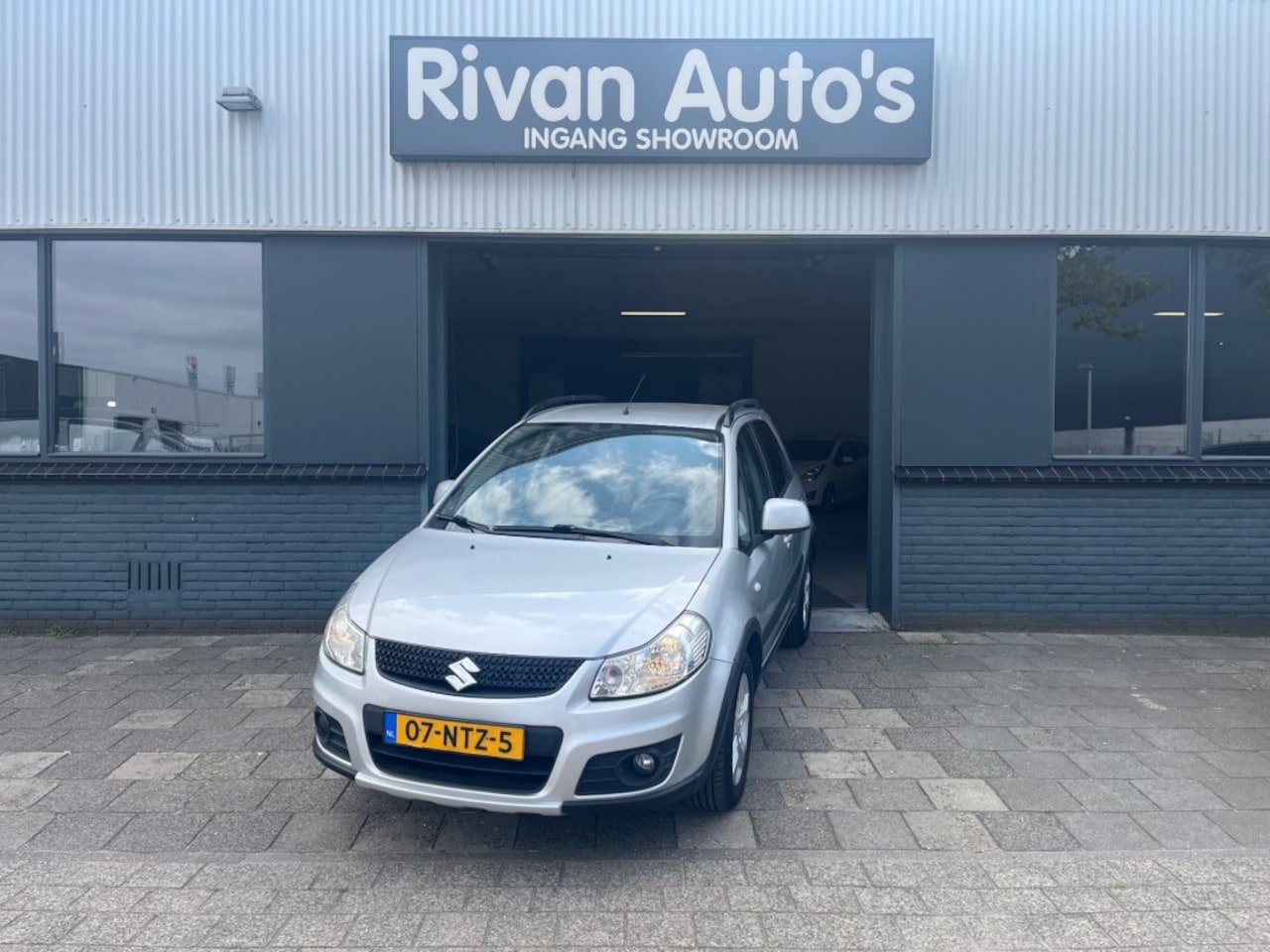 Suzuki SX4 - 1.6 Exclusive 1.6 EXCLUSIVE - AutoWereld.nl