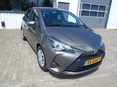 Toyota Yaris - 1.0 VVT-I BUS. PLUS