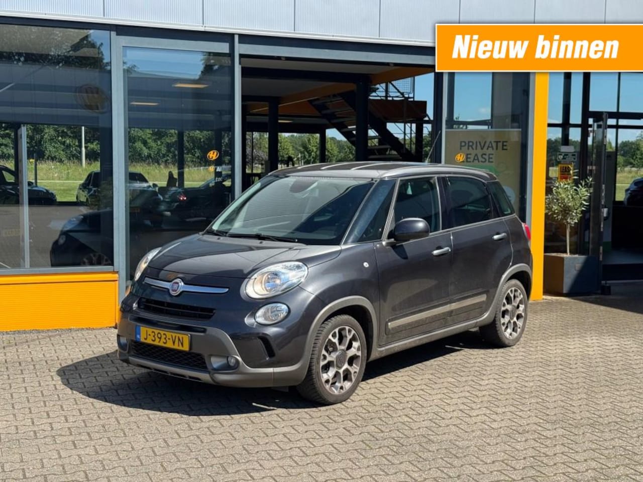 Fiat 500 L - 1.4-T-JET Lounge - climate control - sensoren - AutoWereld.nl
