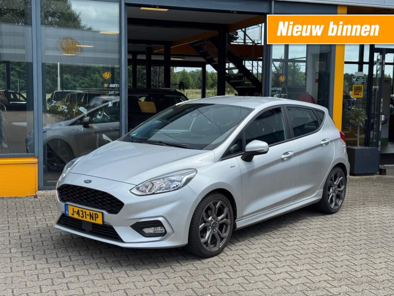 Ford Fiesta - 1.0 EcoB. ST-Line - stoel/stuurverwarming - navi - AutoWereld.nl