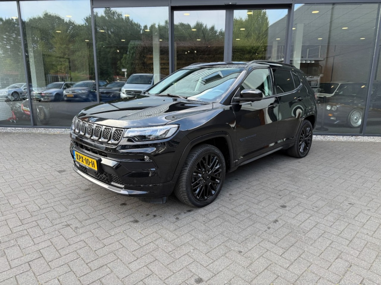 Jeep Compass - 4XE 190 PHEV Night Eagle S,LED,Leer,Drivers Assistant,Carplay,Camera,Keyless, - AutoWereld.nl