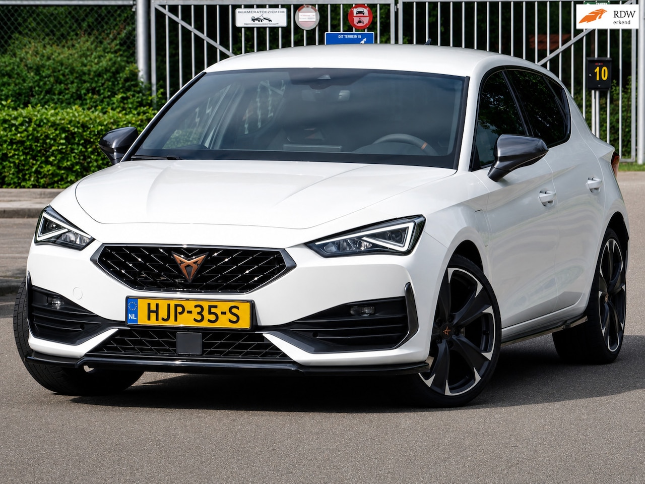 CUPRA Leon - 1.4 e-Hybrid VZ MAXTON/SPORTSTOELEN/CARPLAY/SFEER - AutoWereld.nl