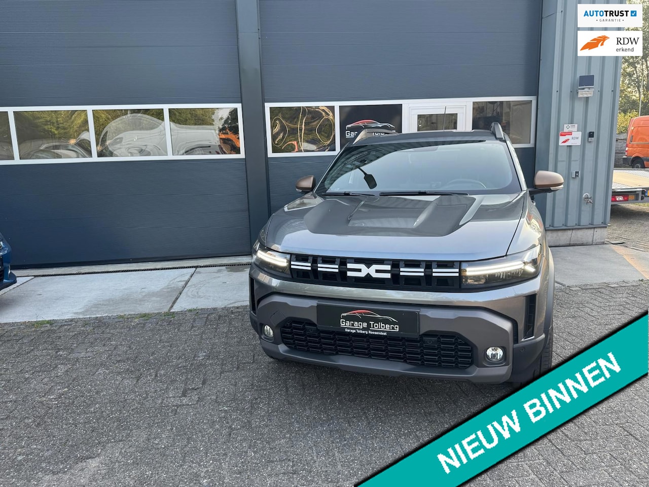 Dacia Duster - 1.6 Hybrid 140 Extreme Gris Schiste • 18" lichtmetalen velgen • CarPlay • navigatie • 360° - AutoWereld.nl