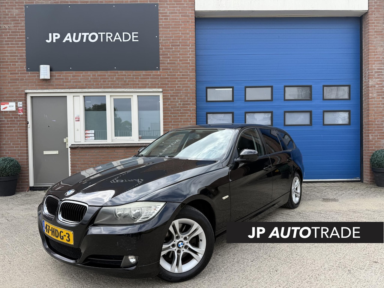 BMW 3-serie Touring - 318i Business Line | Ketting v.v | Trekhaak | Nav | - AutoWereld.nl