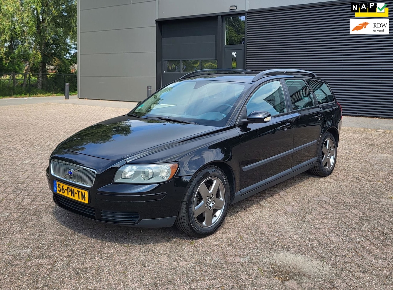 Volvo V50 - 2.4 2.4, Automaat, Clima, Navi, Trekhaak! - AutoWereld.nl
