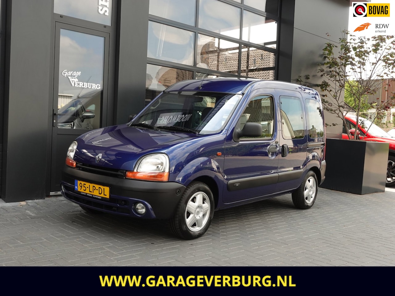 Renault Kangoo - 1.4 Privilège Rolstoel / Invalide auto / 3 zitter / Automaat / Airco - AutoWereld.nl