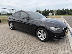 BMW 3-serie - 320i Upgrade Edition
