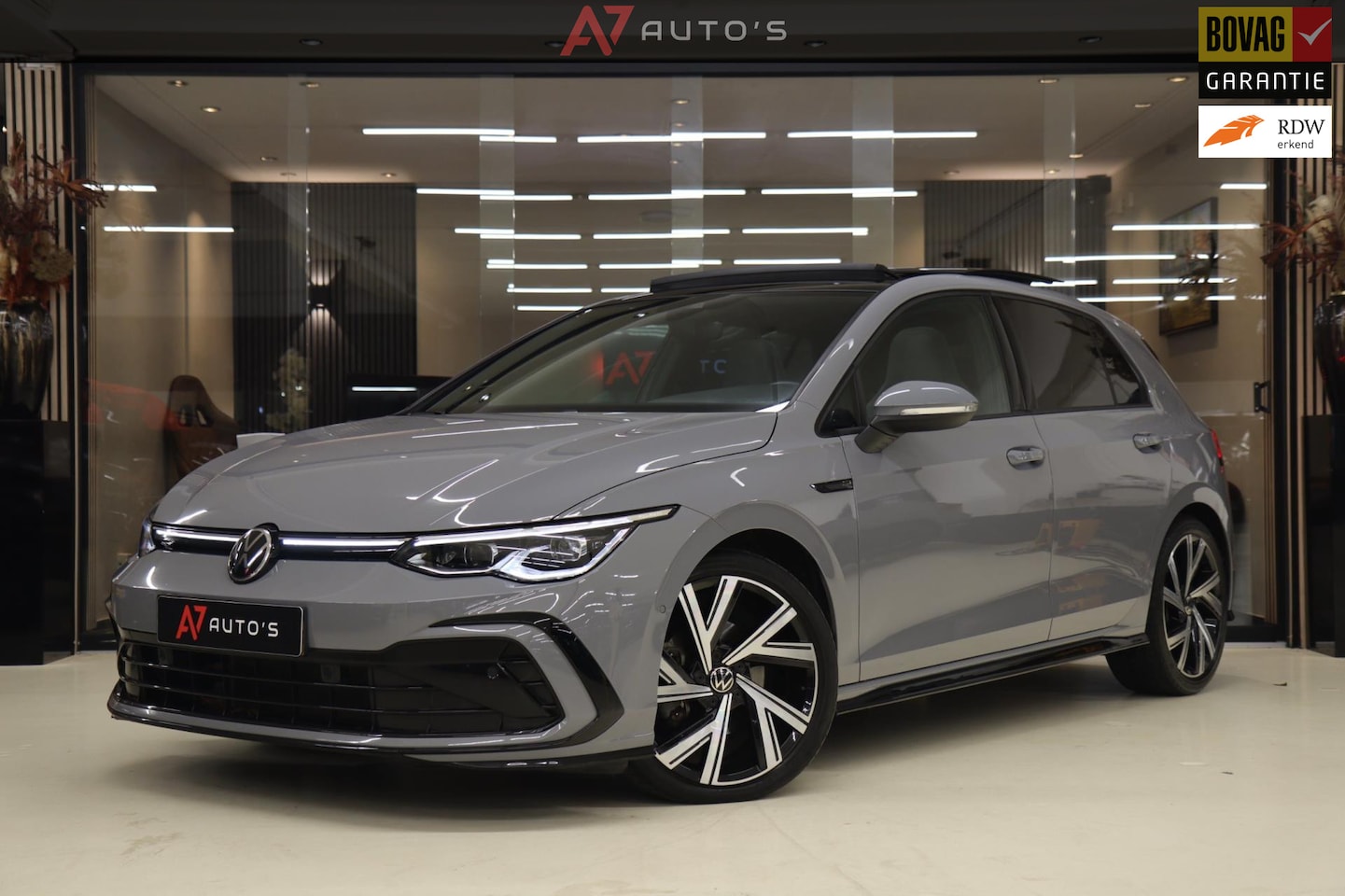 Volkswagen Golf - 1.5 eTSI R-Line Business PANO/HK/CAM/CARPLAY/ACC/DCC/VOL - AutoWereld.nl