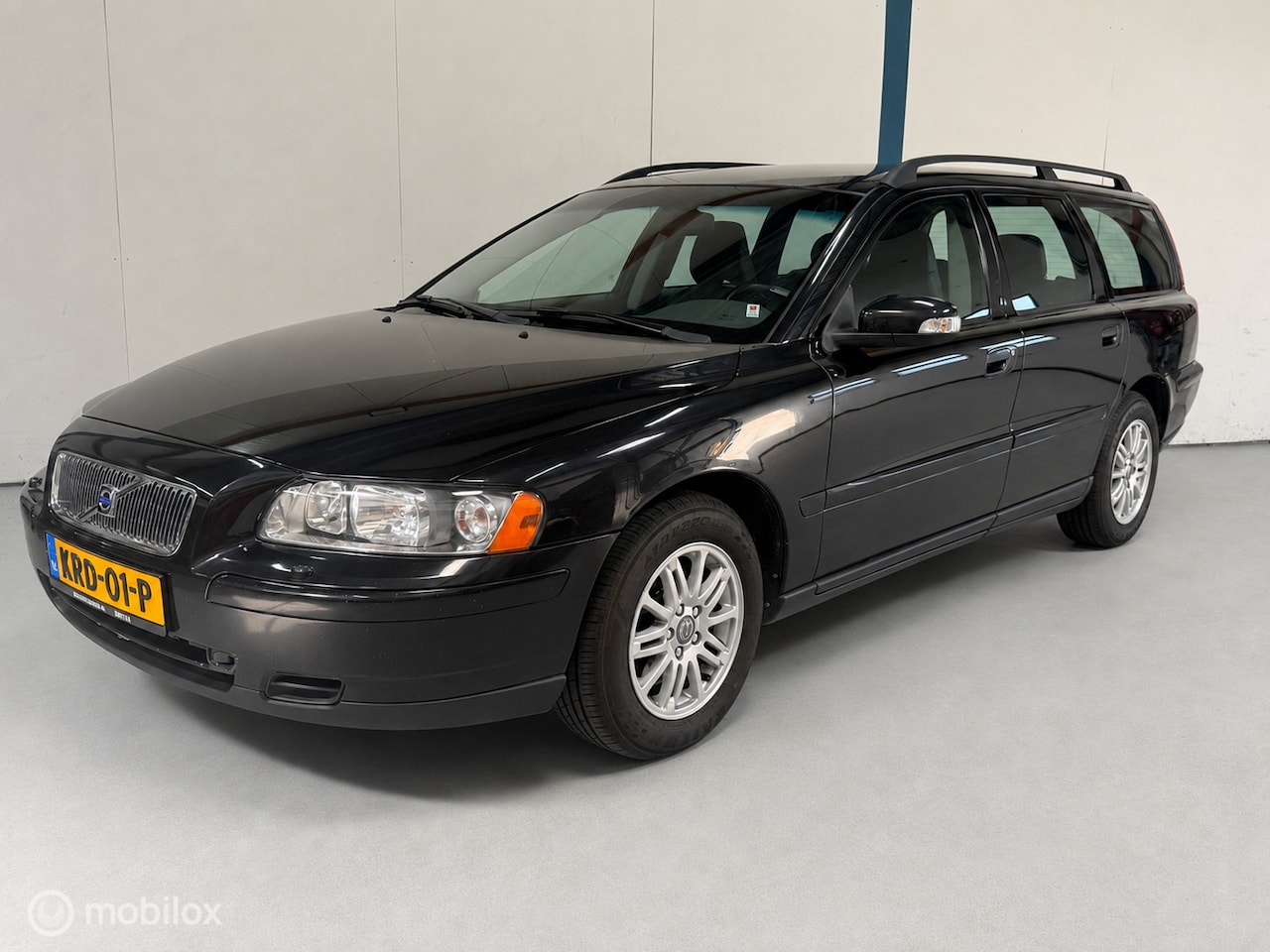 Volvo V70 - 2.4 Edition AUTOMAAT / 170PK - AutoWereld.nl