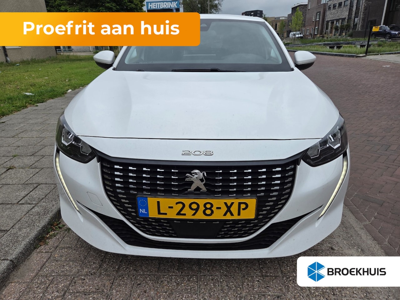 Peugeot 208 - 1.2 PureTech Allure Pack Camera | Leder/Stof | Carplay | Bluetooth | 16" Lichtmetaal | Dig - AutoWereld.nl