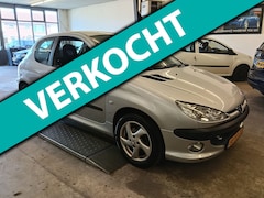 Peugeot 206 - 1.6-16V XS