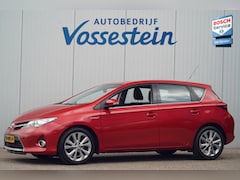 Toyota Auris - 1.8 Hybrid Lease / Navi / Cruise / Afn. Trekhaak / All-season / 17 Inch LMV / Stoelverw