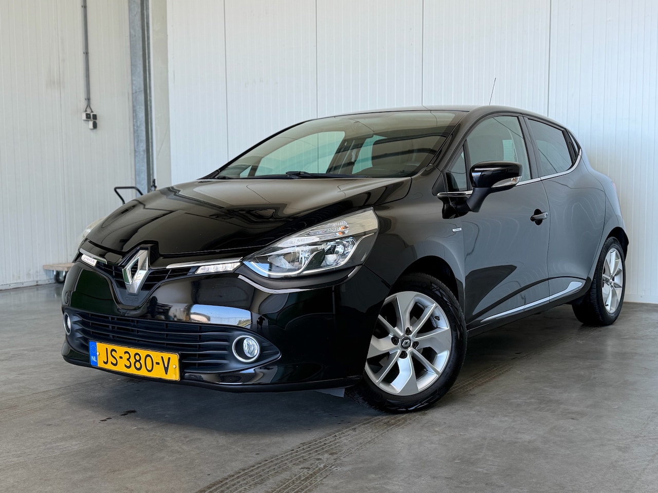 Renault Clio - 0.9 TCe Limited Cruise | Camera | Dealer OH! - AutoWereld.nl