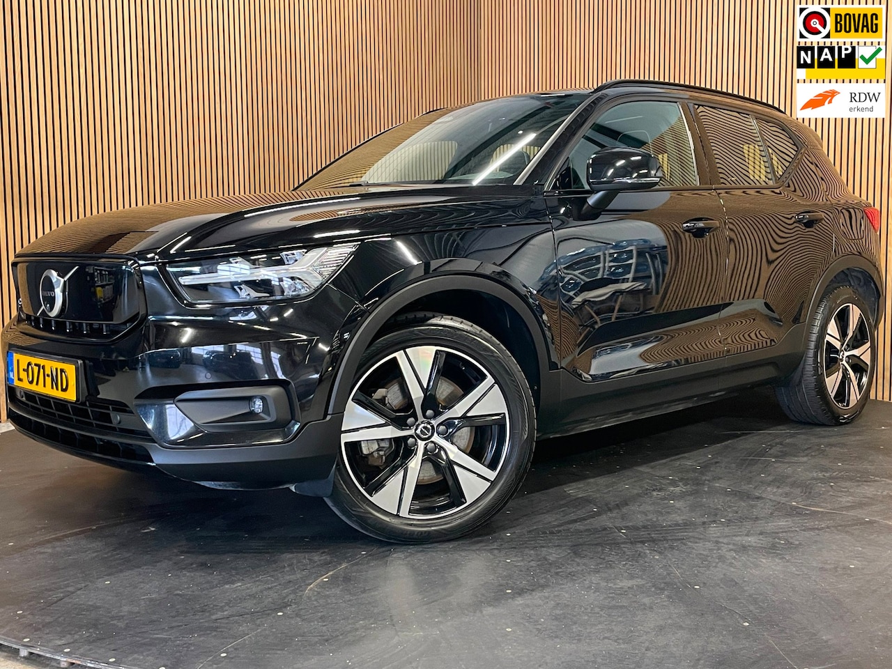 Volvo XC40 - Recharge P8 AWD R-Design|90%SOH|ACC|PANO|360+V+A-CAMERA|CARPLAY|ANDROID|STOEL+STUURVERW|EL - AutoWereld.nl