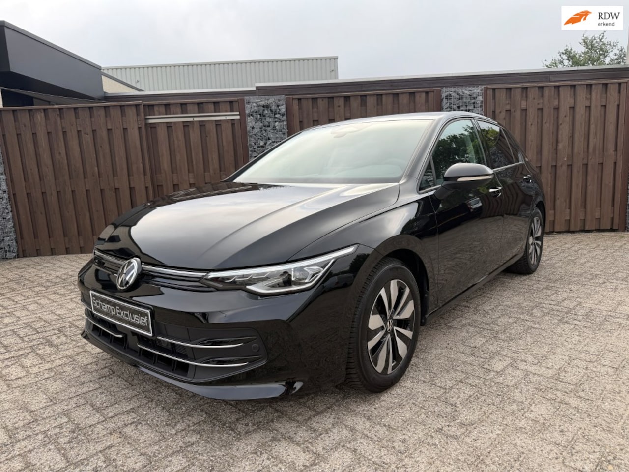 Volkswagen Golf - 1.5 eTSI Life Edition GOAL IQ LIGHT BTW - AutoWereld.nl