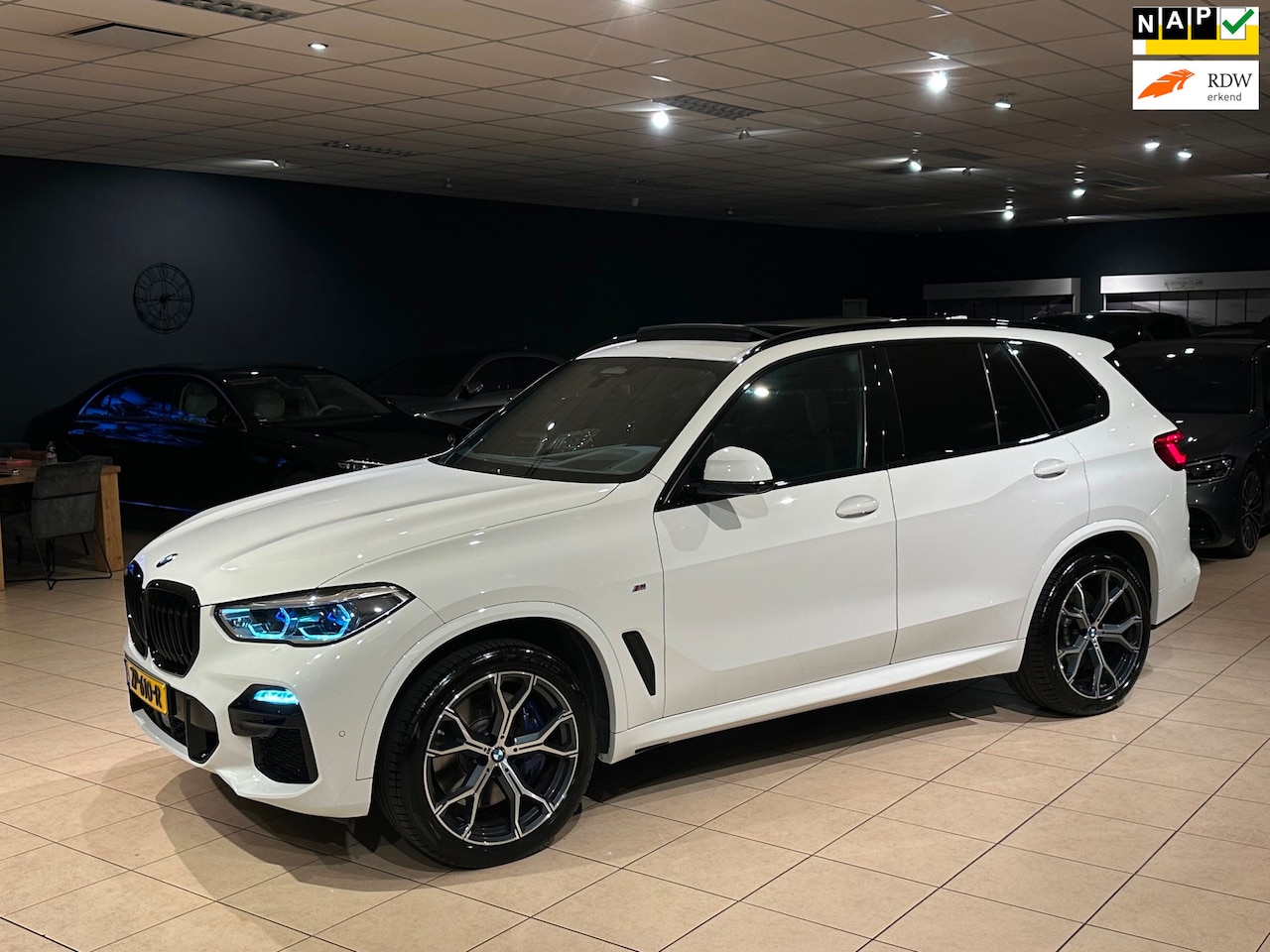 BMW X5 - XDrive40i M-SPORT/LASER/TREKHAAK/PANO/ACC/HUD - AutoWereld.nl