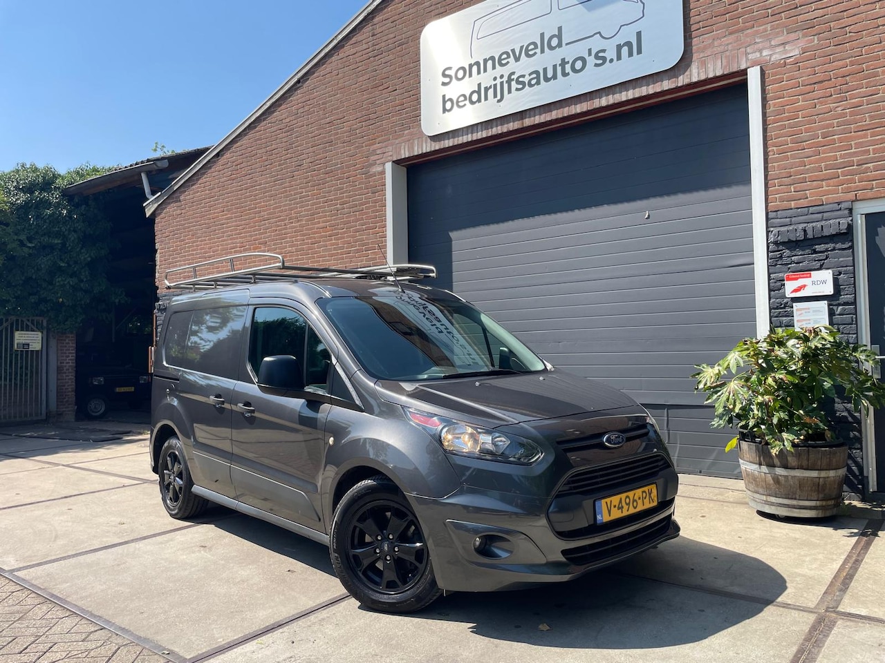 Ford Transit Connect - 1.5 TDCI EURO6 L1 Trend Trekhaak LM velg - AutoWereld.nl