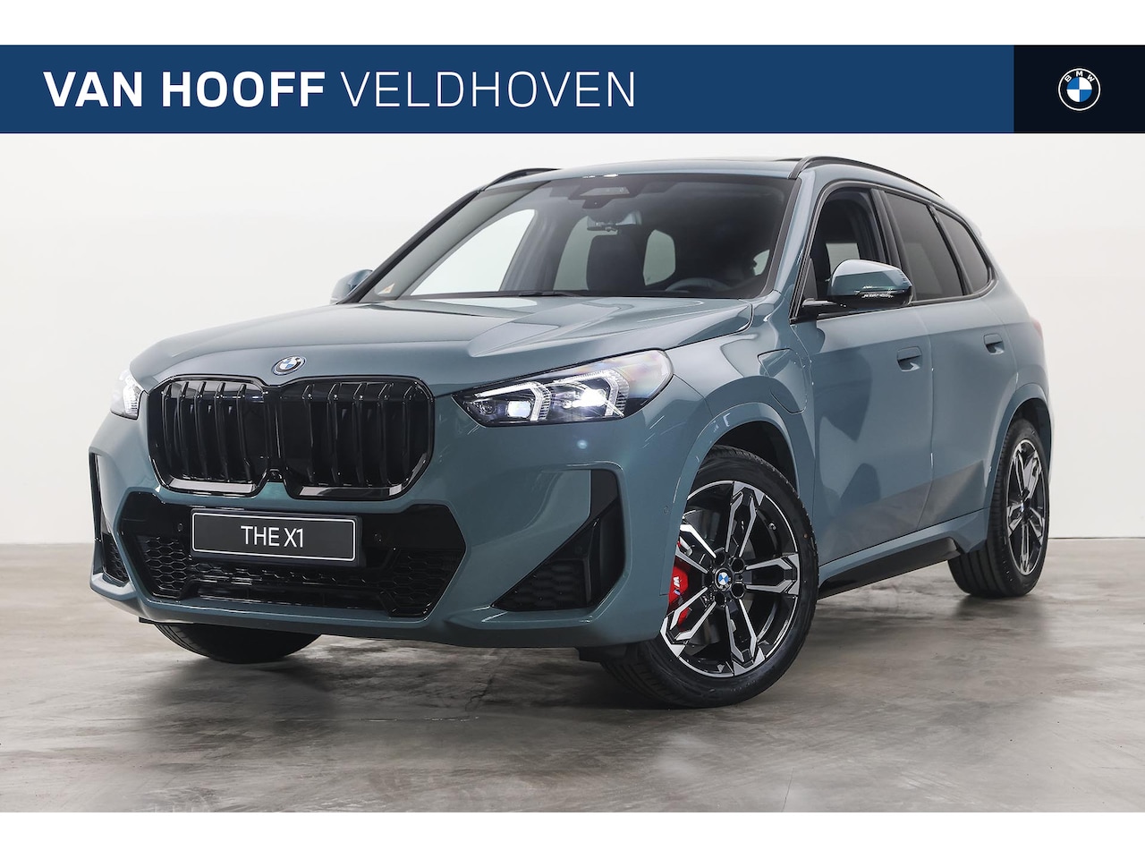 BMW X1 - xDrive30e M Sport Automaat / Panoramadak / Trekhaak / Sportstoelen / Head-Up / M Adaptief - AutoWereld.nl