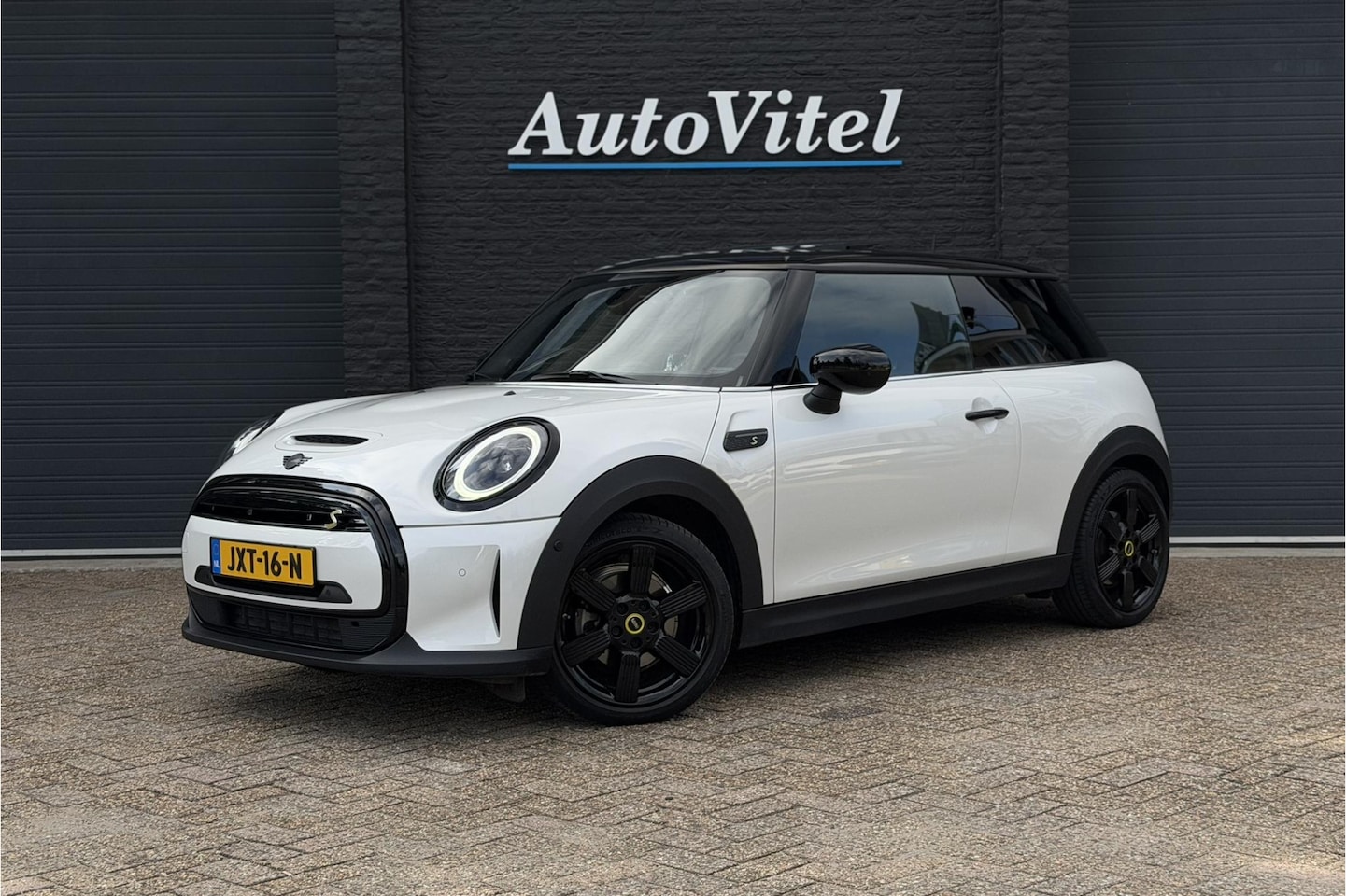 MINI Electric - Cooper SE 33 kWh | Panodak | H/K | Head-Up | Camera | Sportleder | Comfort Access - AutoWereld.nl